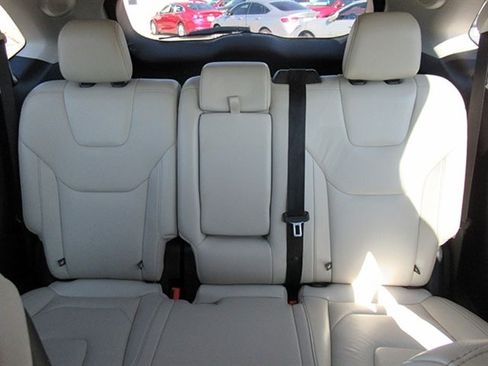 Used 2022 Ford Edge Titanium AWD/4WD image 15