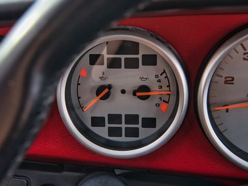 Used 1989 Porsche 911 Carrera RWD image 33