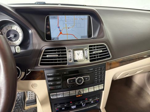 Used 2014 Mercedes-Benz E 550 Cabriolet image 23