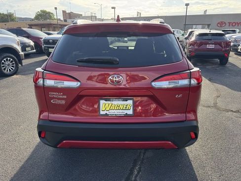 Certified 2024 Toyota Corolla Cross LE image 4
