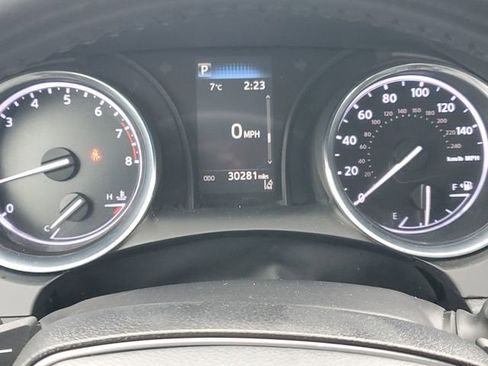 Used 2020 Toyota Camry SE image 19