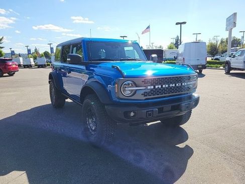 New 2025 Ford Bronco Badlands image 8