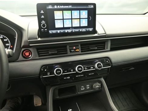 Used 2025 Honda Pilot EX-L image 11