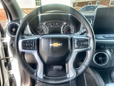 Used 2024 Chevrolet Blazer LT FWD image 14