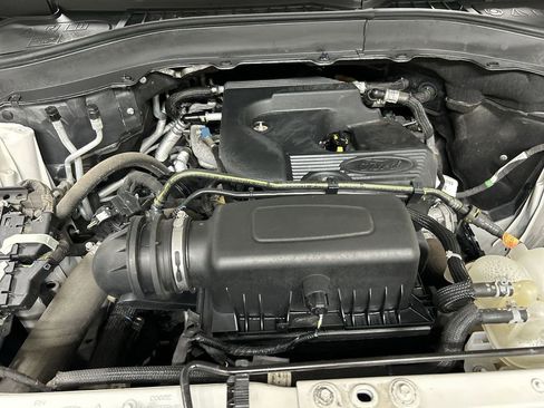 Used 2020 Ford Explorer XLT w/ Comfort Package image 24