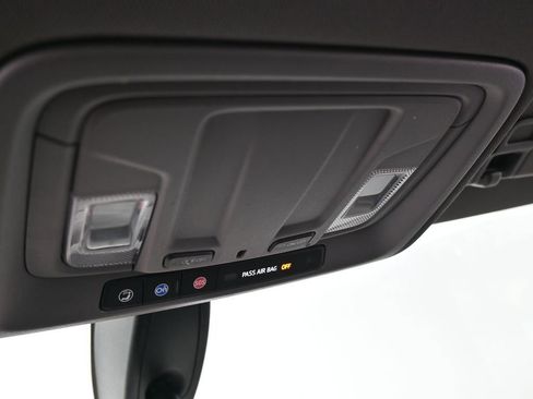 Used 2021 Chevrolet Silverado 1500 Custom Trail Boss image 24