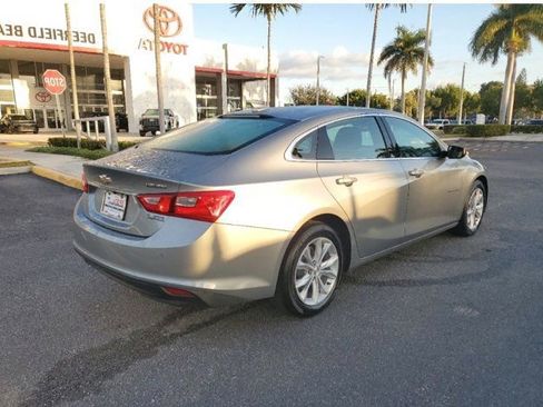 Used 2025 Chevrolet Malibu LT image 4