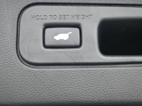 Used 2024 Honda Pilot TrailSport image 16