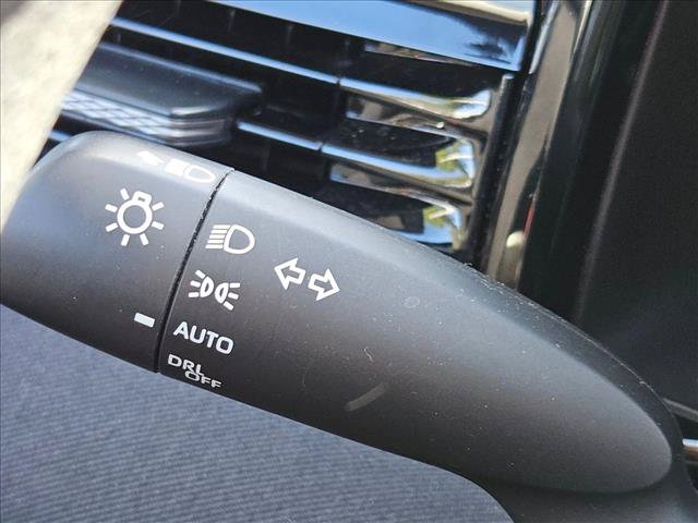 Used 2025 Toyota Camry LE w/ Convenience Package FWD image 7