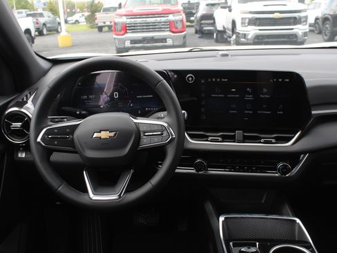New 2026 Chevrolet Equinox LT FWD image 11
