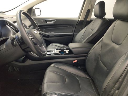 Used 2017 Ford Edge Titanium FWD image 17