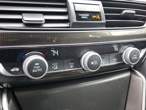 Used 2019 Honda Accord Sport image 15