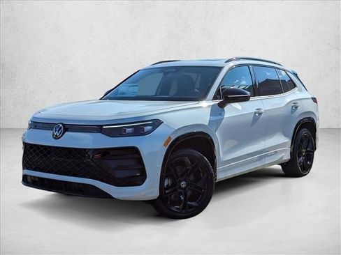 New 2026 Volkswagen Tiguan SE R-Line AWD/4WD image 1