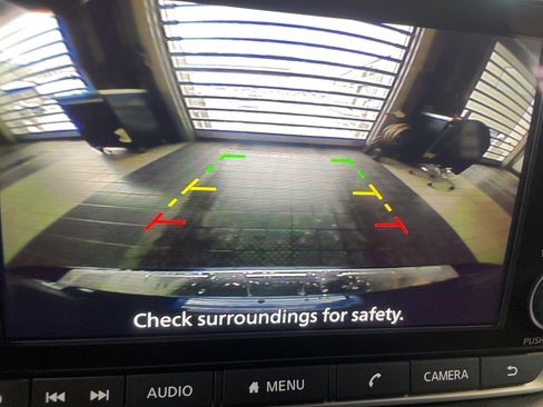 Certified 2025 Nissan Rogue SV image 21