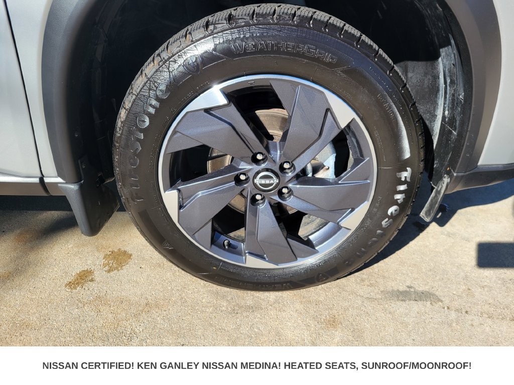 Certified 2024 Nissan Rogue SV w/ SV Premium Package AWD/4WD image 22