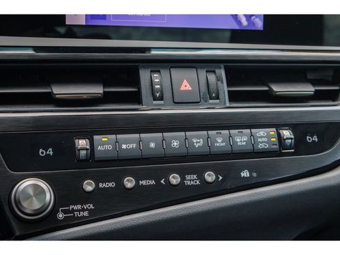 Used 2025 Lexus ES 350 FWD image 25