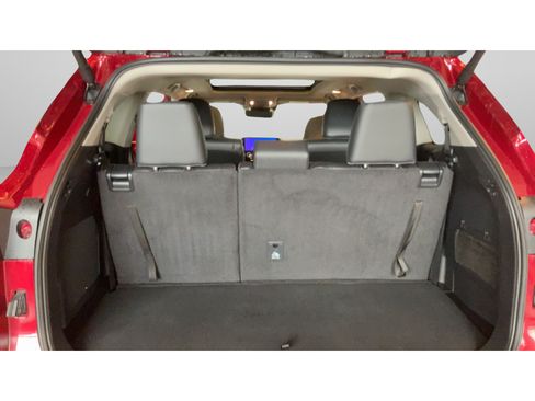 Certified 2024 Toyota Highlander Platinum AWD/4WD image 30