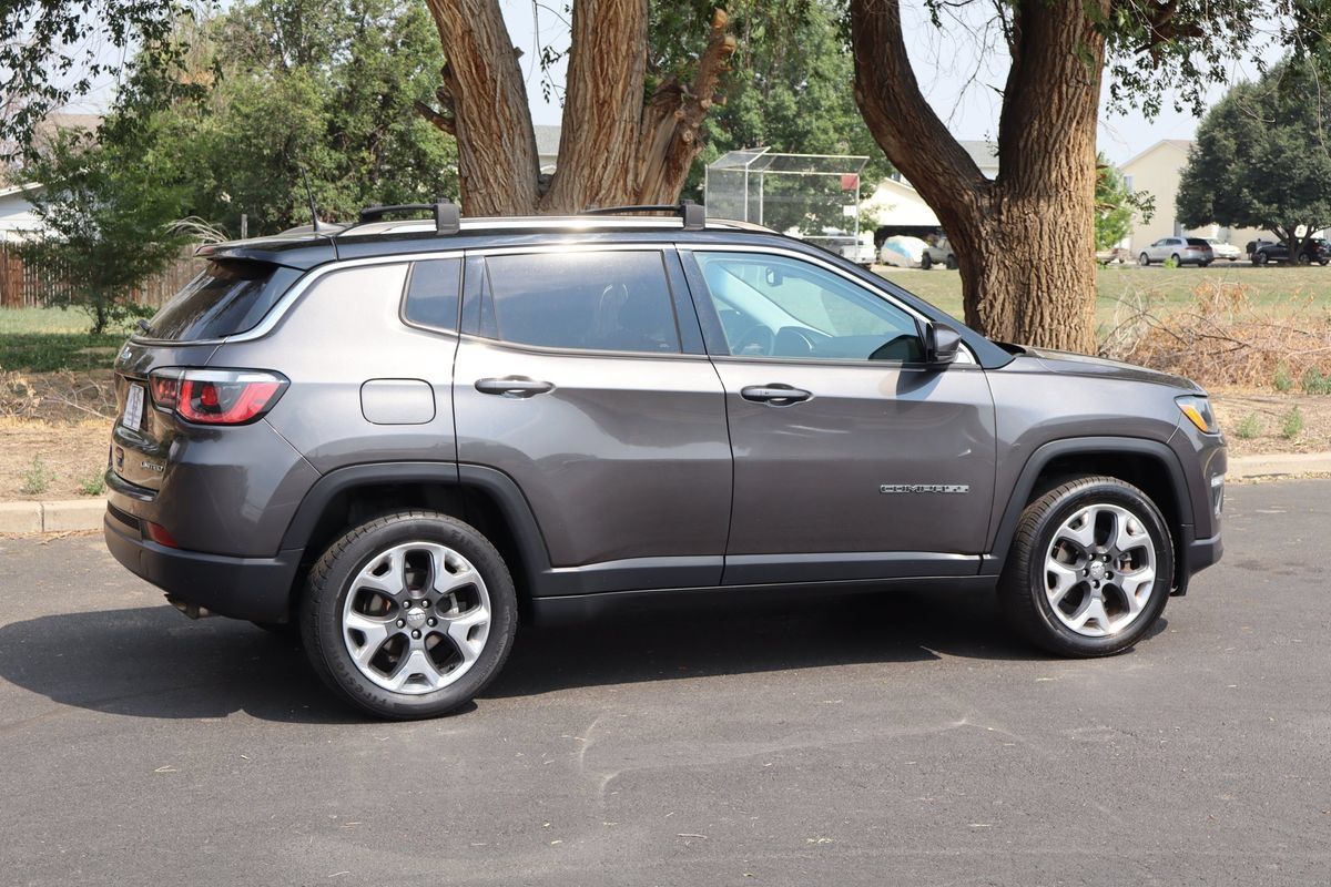Used 2019 Jeep Compass Limited AWD/4WD image 4