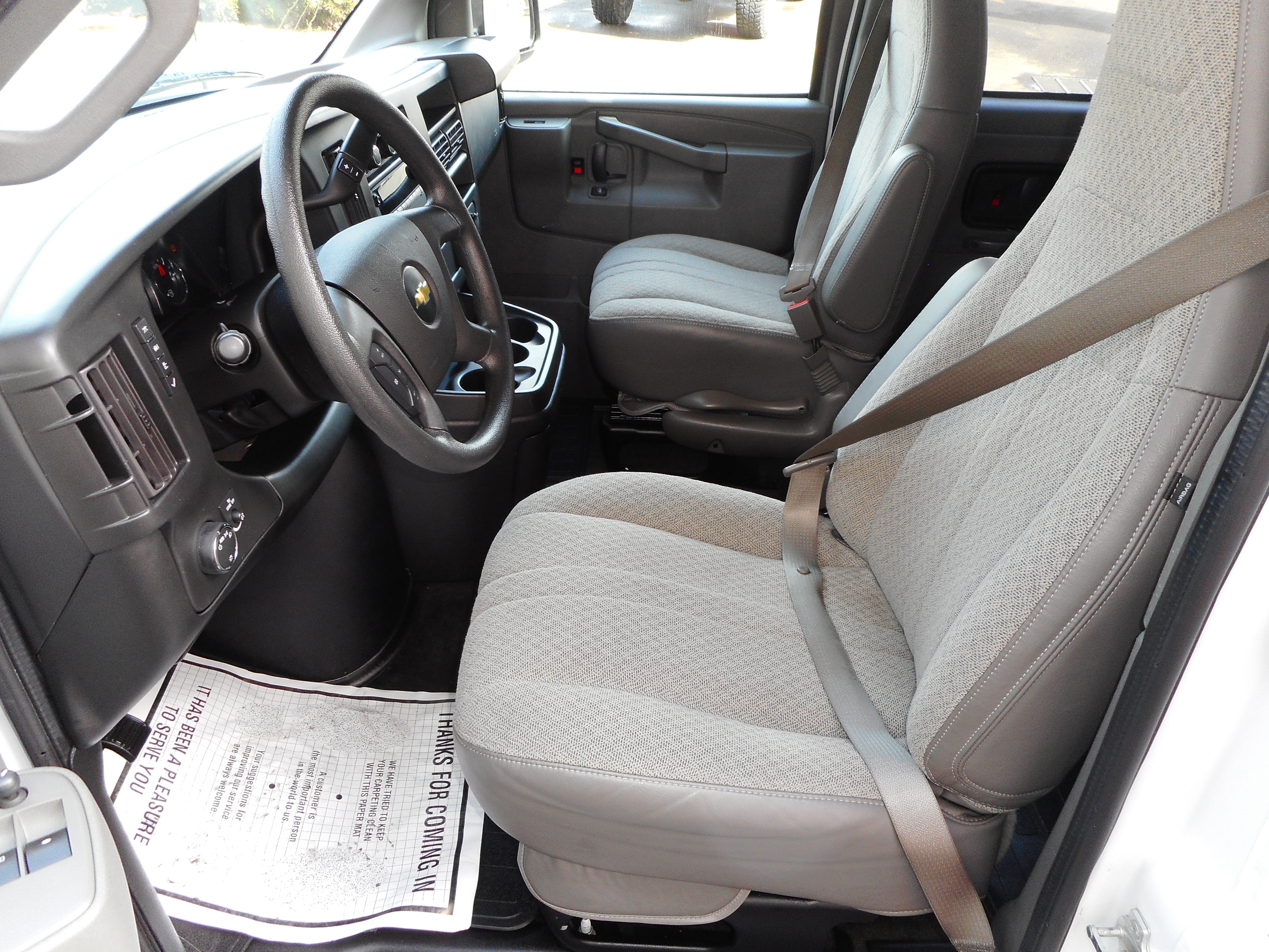 Used 2017 Chevrolet Express 3500 LT w/ LT Preferred Equipment Group RWD image 14