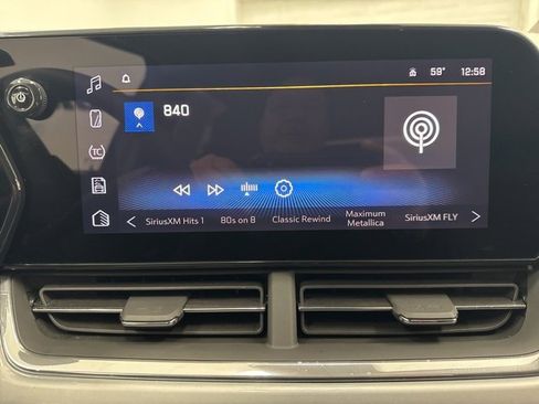 Used 2024 Chevrolet Trax LT image 15