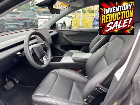 Used 2026 Tesla Model Y AWD image 6
