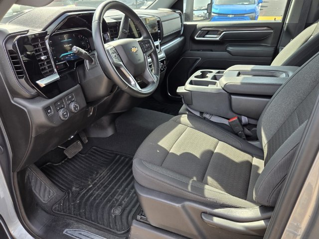 Used 2026 Chevrolet Silverado 2500 LT AWD/4WD image 7