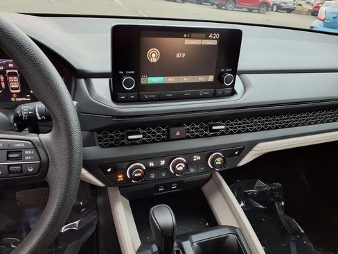 Used 2024 Honda Accord EX image 8