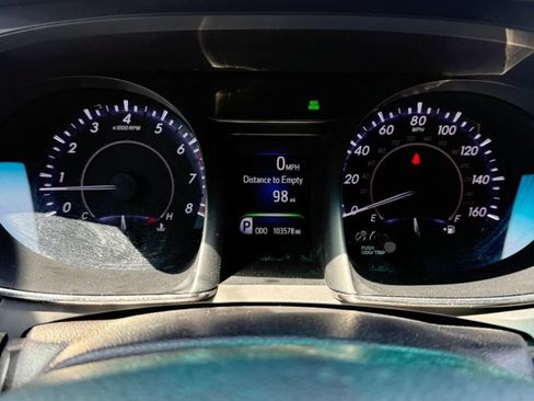 Used 2016 Toyota Avalon XLE FWD image 7