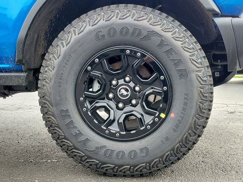 New 2026 Ford Bronco Big Bend w/ Black Diamond Package image 9