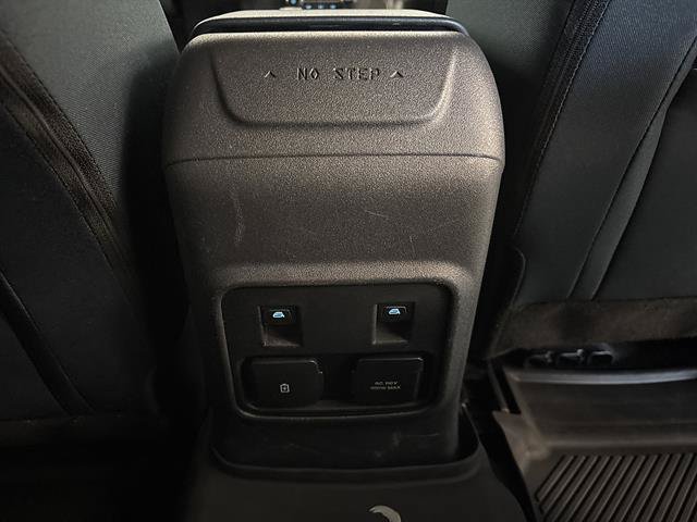 Used 2023 Ford Bronco Outer Banks w/ Sasquatch Package AWD/4WD image 23