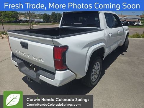 Used 2025 Toyota Tacoma SR5 AWD/4WD image 7
