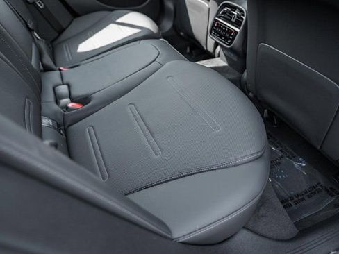 New 2026 Mercedes-Benz E 53 AMG e 4MATIC Sedan image 25