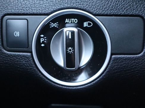 Used 2017 Mercedes-Benz GLS 450 4MATIC image 32