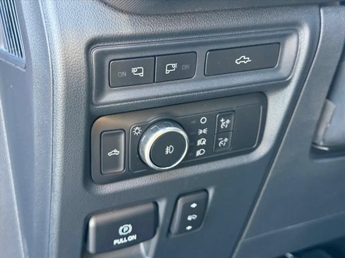 Used 2022 Ford F150 Platinum w/ Equipment Group 701A High AWD/4WD image 17
