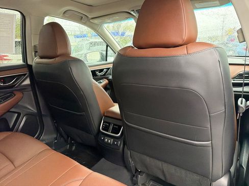 Used 2022 Subaru Outback Touring AWD/4WD image 36