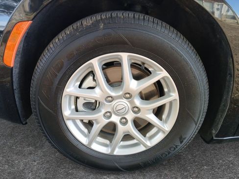 Used 2025 Chrysler Pacifica Select FWD image 8