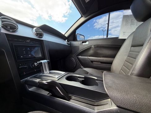 Used 2006 Ford Mustang GT RWD image 36