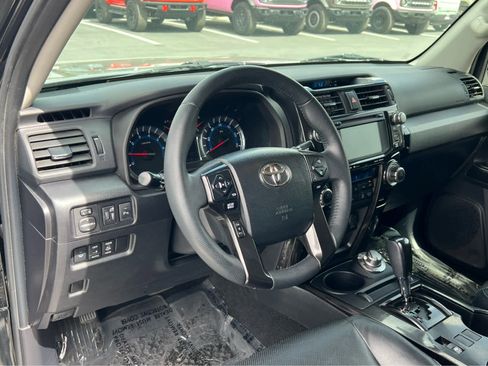 Used 2019 Toyota 4Runner Limited AWD/4WD image 29