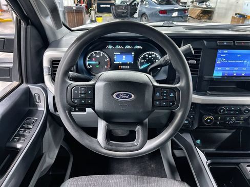 Used 2024 Ford F250 XLT w/ FX4 Off-Road Package AWD/4WD image 19
