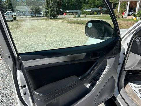 Used 2008 Toyota 4Runner SR5 w/ SR5 Extra Value Pkg 1 RWD image 7