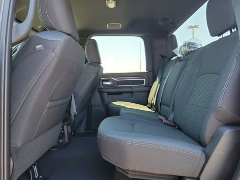 New 2026 RAM 2500 Big Horn AWD/4WD image 7