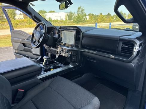 Certified 2022 Ford F150 XLT w/ Equipment Group 302A High image 32