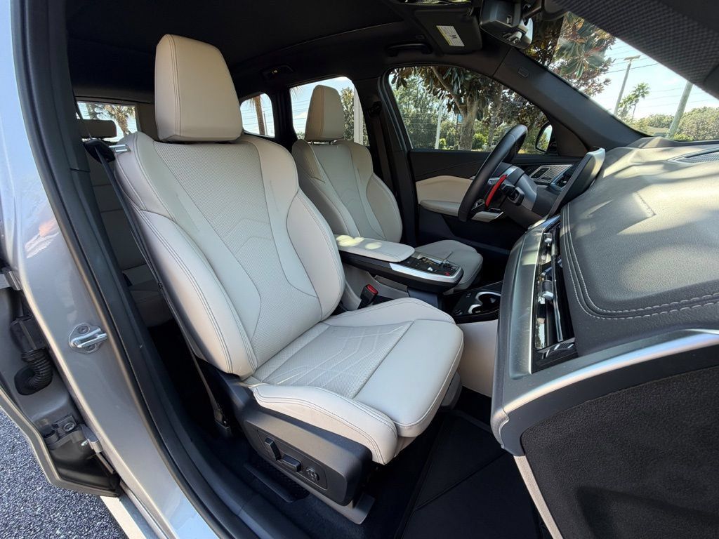 Used 2025 BMW X1 M35i w/ Premium Package AWD/4WD image 25