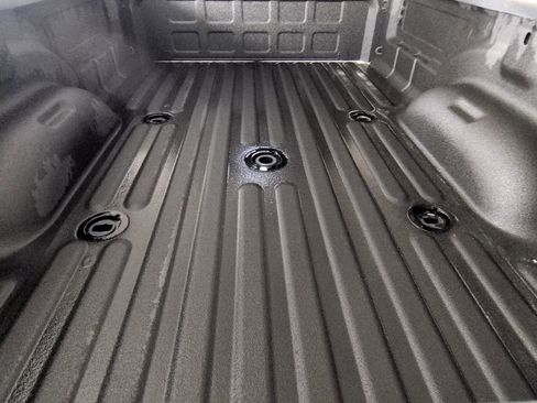 New 2026 RAM 3500 Laramie AWD/4WD image 27