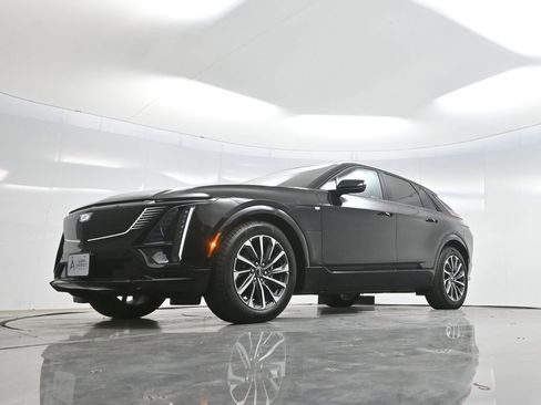 Used 2025 Cadillac Lyriq Sport AWD/4WD image 52