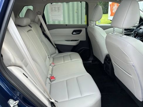 Used 2025 Nissan Rogue SL w/ SL Premium Package AWD/4WD image 21