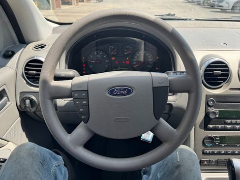 Used 2005 Ford Freestyle SE image 15