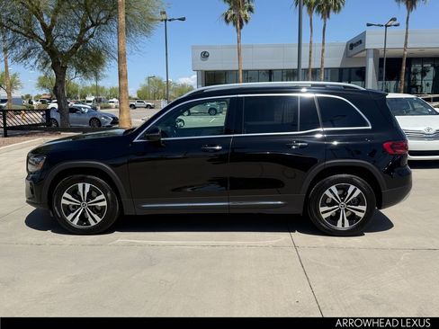 Used 2025 Mercedes-Benz GLB 250 image 3