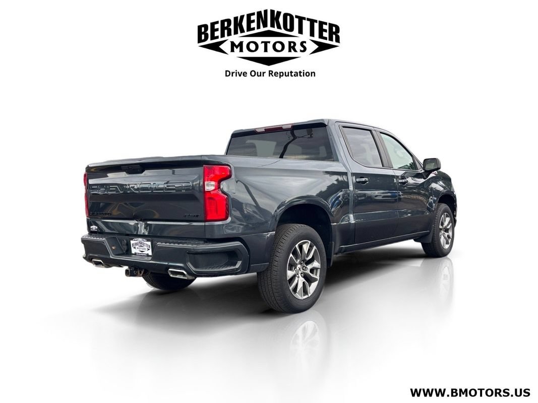 Used 2021 Chevrolet Silverado 1500 RST AWD/4WD image 3