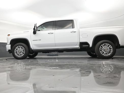 Used 2023 Chevrolet Silverado 2500 High Country w/ Z71 Off-Road Package AWD/4WD image 21
